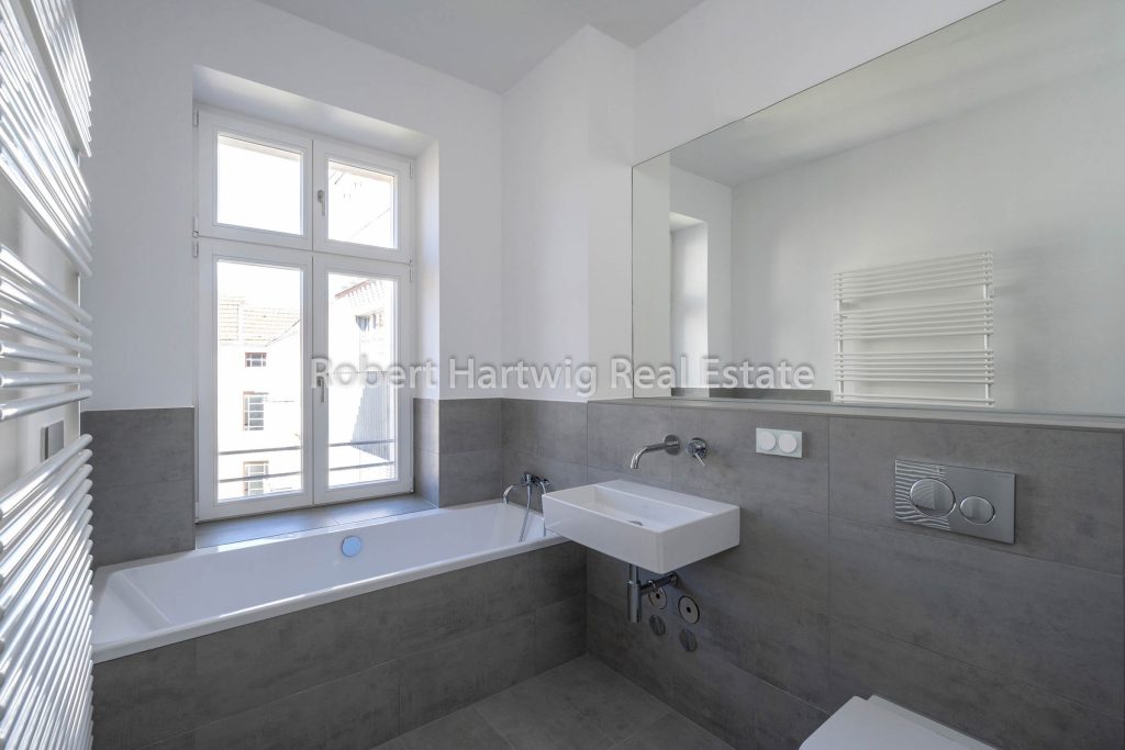 Vollbad mit Badewanne
